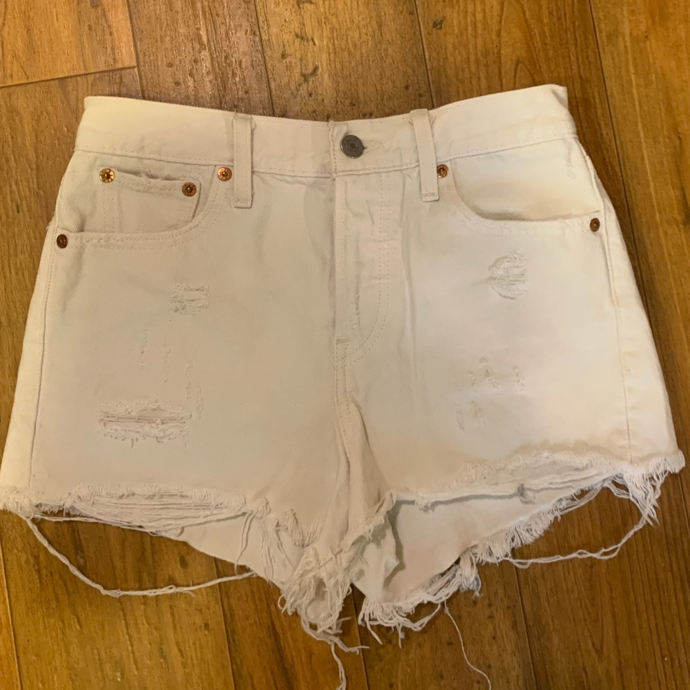 White high waisted shorts